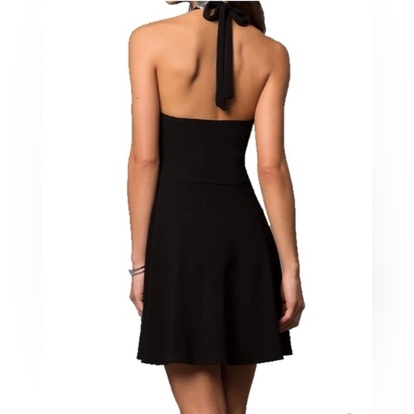 Juniors Cheryl Creation HALTER SHORT TIE BACK PARTY DRESS Size: Small - Picture 2 of 10